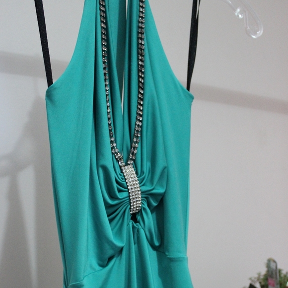 Emerald Green Bodycon Dress - Picture 2 of 2